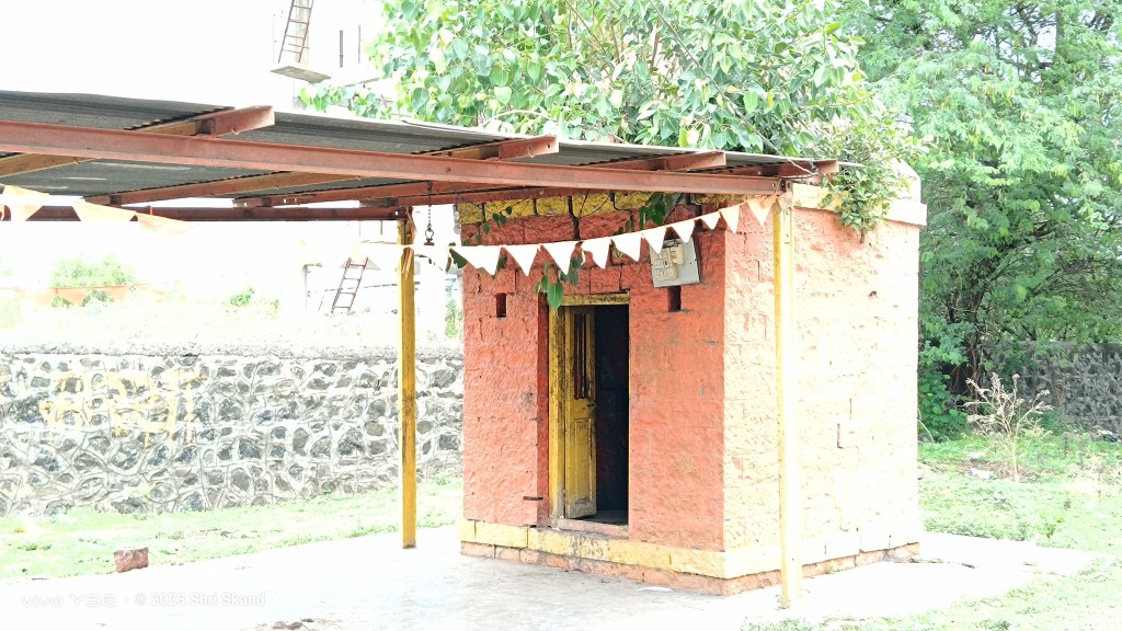 Shri Jagrut Hanuman Temple, Hotgi Station